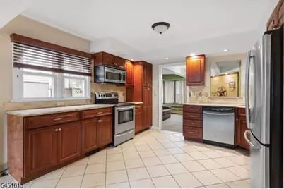 10 Wendy Terrace, Garfield, NJ 07026 - Photo 6