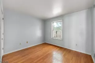 20 Mulford Ct, Roseland, NJ 07068 - Photo 6