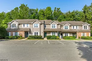 20 Mulford Ct, Roseland, NJ 07068 - Photo 4