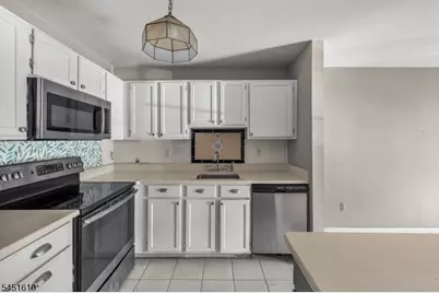 20 Mulford Ct, Roseland, NJ 07068 - Photo 20