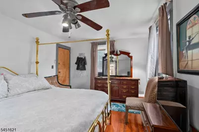 121 Schofield St, Newark, NJ 07106 - Photo 16