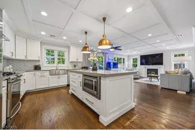 9 Burnet Hill Rd, Livingston, NJ 07039 - Photo 16