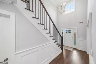 9 Burnet Hill Rd, Livingston, NJ 07039 - Photo 2