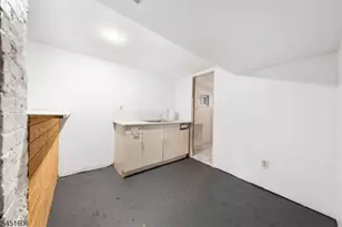 63 S 7th St, Newark, NJ 07107 - Photo 40