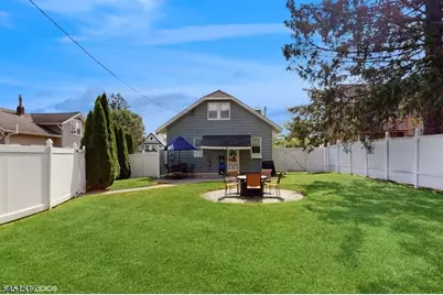 403 Sharp St, Hackettstown, NJ 07840 - Photo 24
