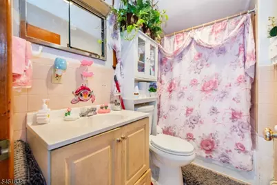 114 Hadley Ave, Clifton, NJ 07011 - Photo 14