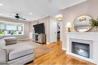 22 Macarthur Ave, Cranford Township, NJ 07016 - Photo 8