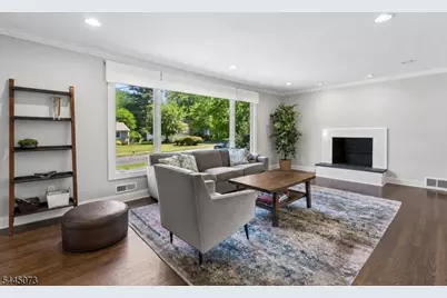 27 Shadowlawn Dr, Livingston, NJ 07039 - Photo 24