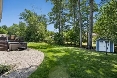 27 Shadowlawn Dr, Livingston, NJ 07039 - Photo 22