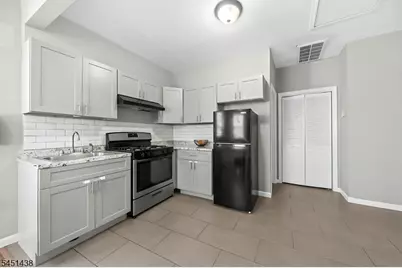 201 3rd St, Elizabeth, NJ 07206 - Photo 22