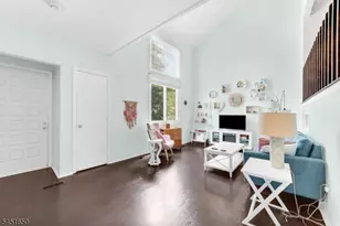 111 Alpine Ct, Stanhope, NJ 07874 - Photo 4