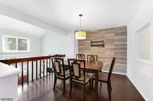 111 Alpine Ct, Stanhope, NJ 07874 - Photo 8