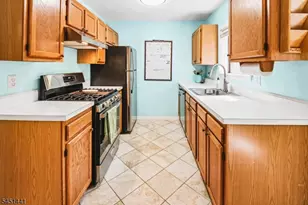 705 Thoreau Ct, Mahwah, NJ 07430 - Photo 6