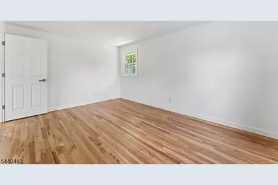 8 Crest Dr, Bridgewater, NJ 08805 - Photo 28