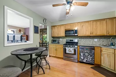 6 Sparrow Circle, Hampton Township, NJ 07860 - Photo 6