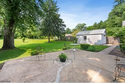 65 Washington St, Rocky Hill, NJ 08553 - Photo 32