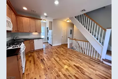 210 Ross Pl #2, Westfield, NJ 07090 - Photo 8