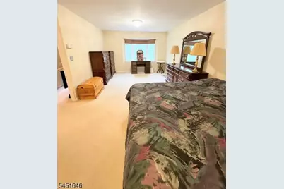 80 Plum Brook Rd, Raritan Township, NJ 08822 - Photo 22