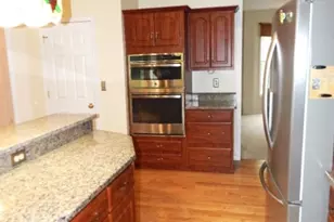 80 Plum Brook Rd, Raritan Township, NJ 08822 - Photo 12