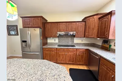 80 Plum Brook Rd, Raritan Township, NJ 08822 - Photo 8
