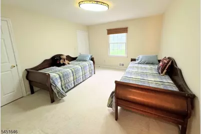 80 Plum Brook Rd, Raritan Township, NJ 08822 - Photo 32