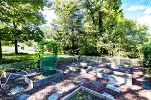 58 West Dr, Livingston, NJ 07039 - Photo 24