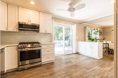 58 West Dr, Livingston, NJ 07039 - Photo 10