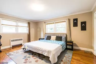 58 West Dr, Livingston, NJ 07039 - Photo 14