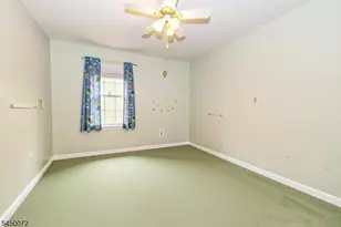 7 Bowfell Ct, Wayne, NJ 07470 - Photo 20