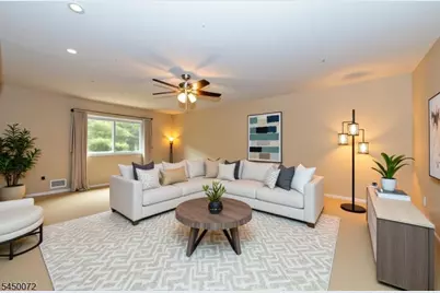 7 Bowfell Ct, Wayne, NJ 07470 - Photo 4