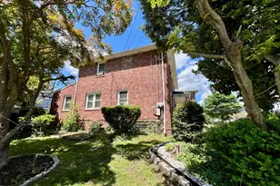 201 E 9th St, Plainfield, NJ 07060 - Photo 2