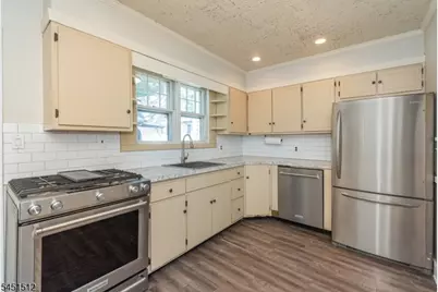 65 Kraft Pl, Ringwood, NJ 07456 - Photo 8