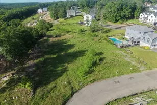 60 Heritage Dr, West Milford, NJ 07480 - Photo 10