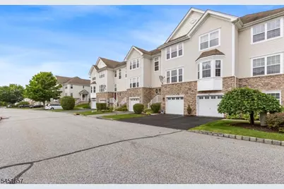 54 Indian Field Dr, Hardyston Township, NJ 07419 - Photo 2