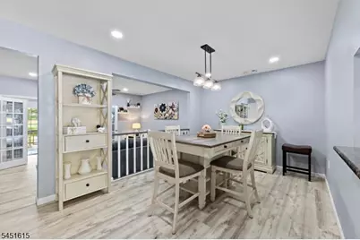 344 Constitution Cir, North Brunswick Township, NJ 08902 - Photo 6