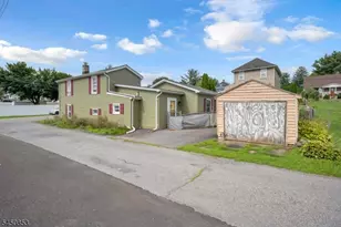 412 Pursel St, Phillipsburg, NJ 08865 - Photo 2