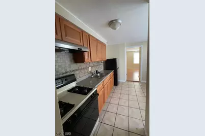 46 New St #2R, Montclair, NJ 07042 - Photo 4