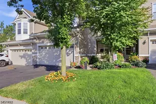 51 Junegrass Way, Allamuchy Township, NJ 07840 - Photo 2