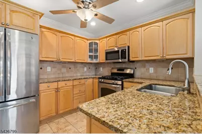 43 Manchester Ct, Kinnelon, NJ 07405 - Photo 4