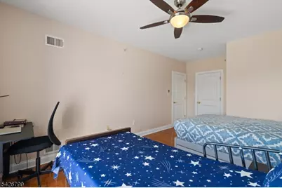 43 Manchester Ct, Kinnelon, NJ 07405 - Photo 16