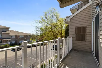 43 Manchester Ct, Kinnelon, NJ 07405 - Photo 10
