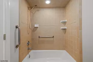 43 Manchester Ct, Kinnelon, NJ 07405 - Photo 20