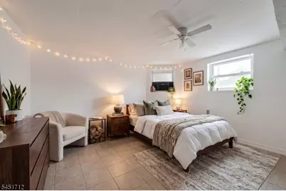 127 N 16th St, East Orange, NJ 07017 - Photo 16