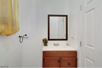 127 N 16th St, East Orange, NJ 07017 - Photo 20