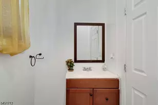 127 N 16th St, East Orange, NJ 07017 - Photo 20