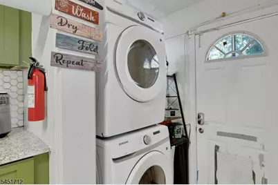 127 N 16th St, East Orange, NJ 07017 - Photo 12