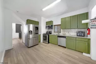 127 N 16th St, East Orange, NJ 07017 - Photo 12