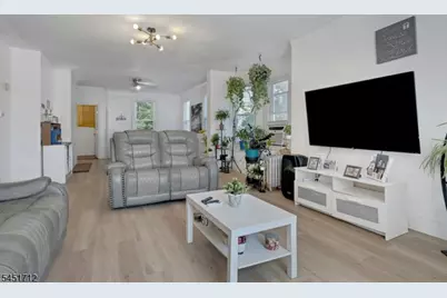 127 N 16th St, East Orange, NJ 07017 - Photo 4