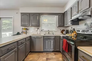 14 Puddingstone Ln, Jefferson Township, NJ 07438 - Photo 4
