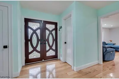 40 Longview Dr, Green Brook Township, NJ 08812 - Photo 4